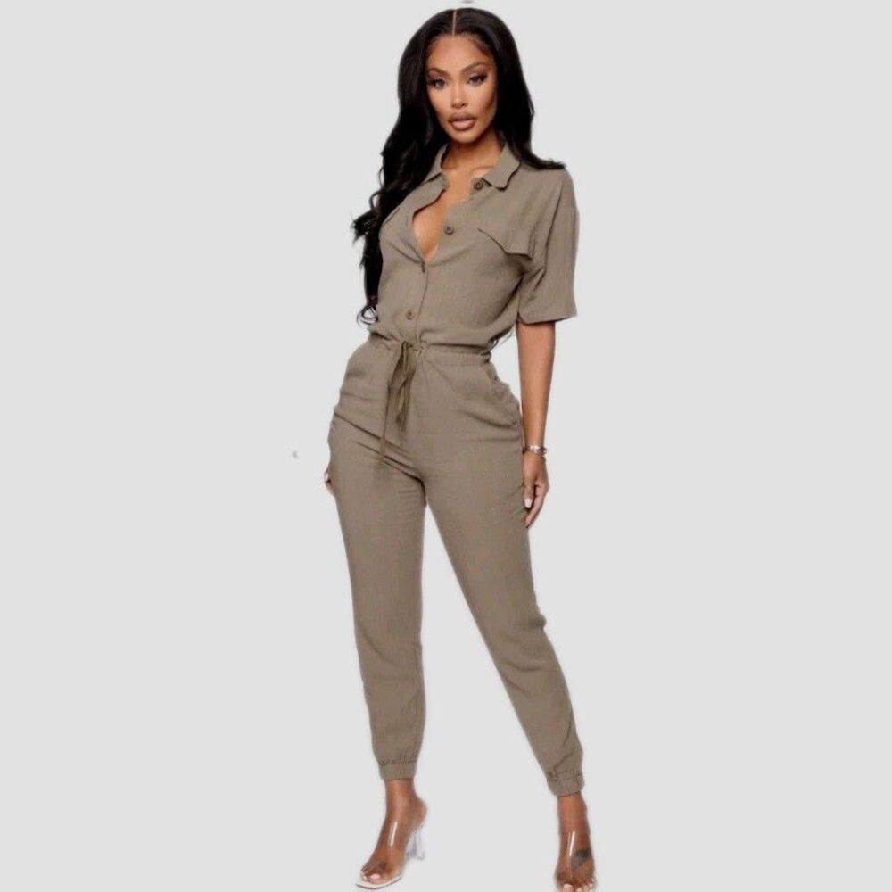 Fashion Nova NWT Surviving The Summer Jumpsuit  Olive Size M